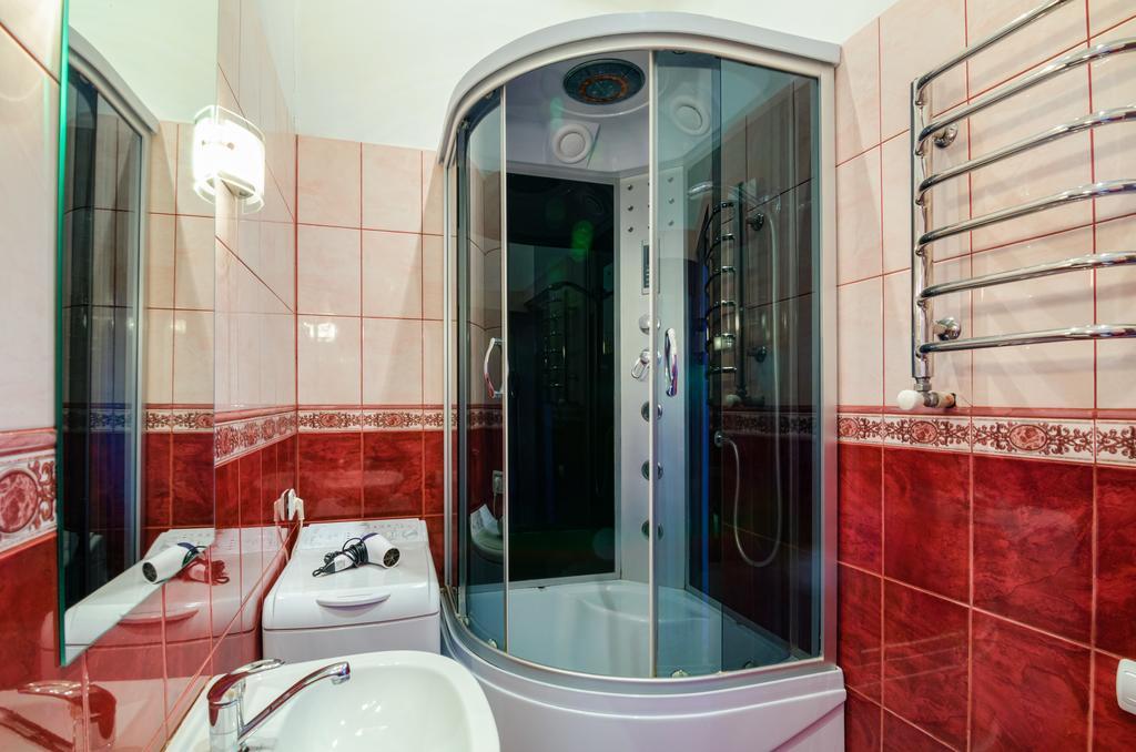 Leogrand Apartments On Kniazia Romana 26 Lviv Eksteriør bilde